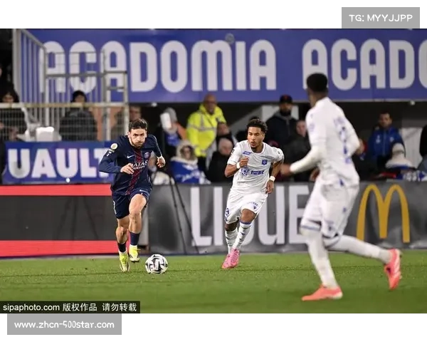 巴黎圣日耳曼联赛五连胜登顶，巴尔科拉制胜球印证锋线轮换成效